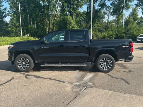 Used 2023 Chevrolet Colorado LT w/ LT Convenience Package III AWD/4WD image 2