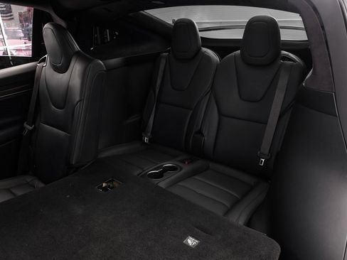 Used 2022 Tesla Model X image 47