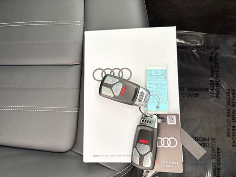 Used 2025 Audi Q5 2.0T Premium w/ Convenience Plus Package image 34