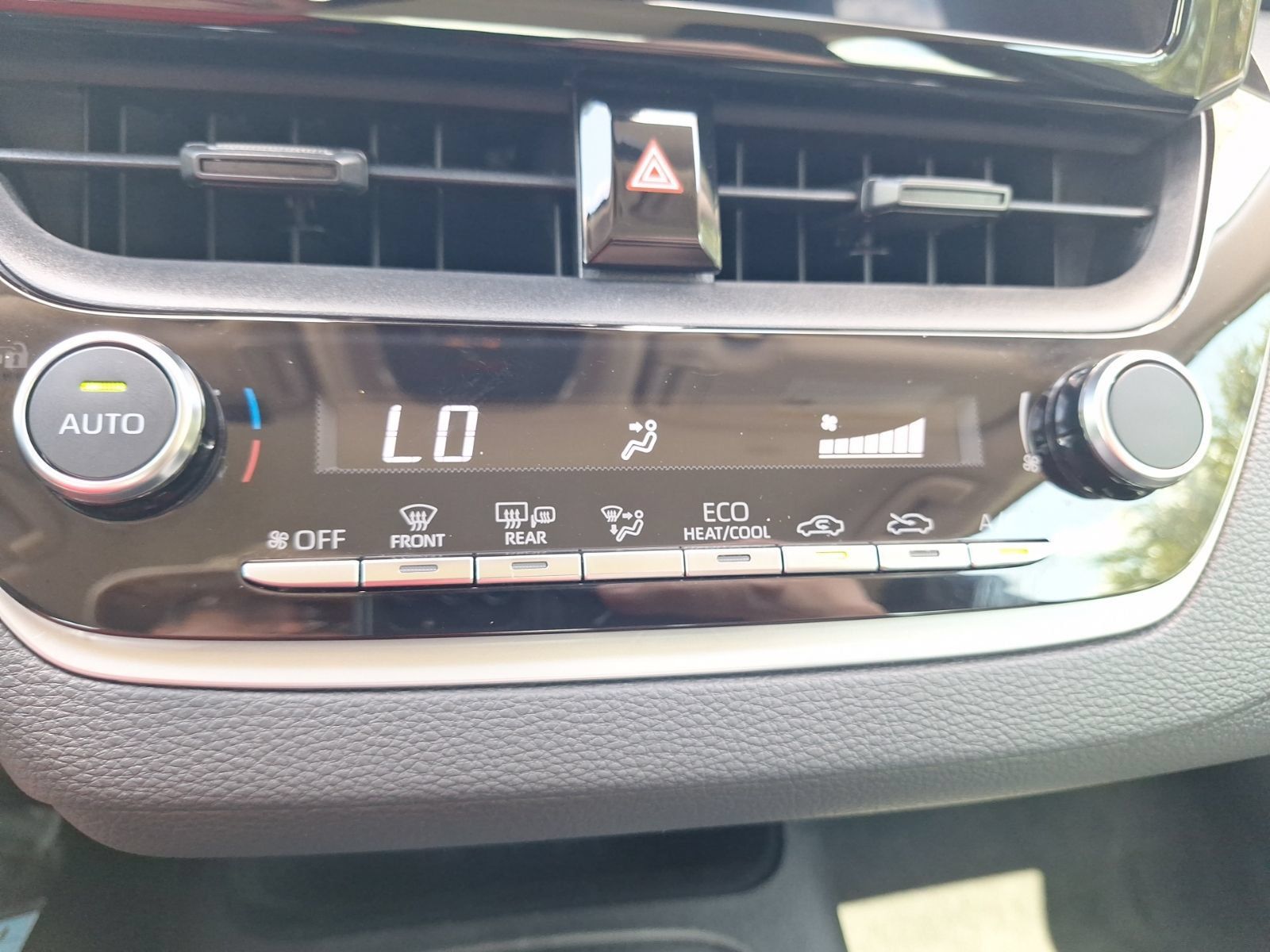Used 2026 Toyota Corolla LE FWD image 26