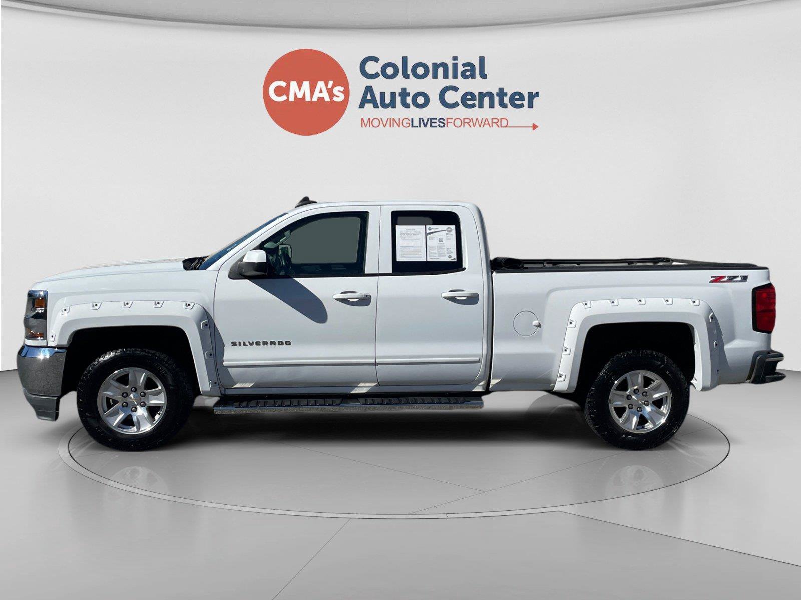 Used 2019 Chevrolet Silverado 1500 LT AWD/4WD image 2