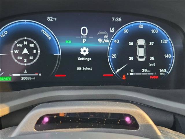 Used 2025 Toyota Camry XLE w/ Premium Plus Package FWD image 11