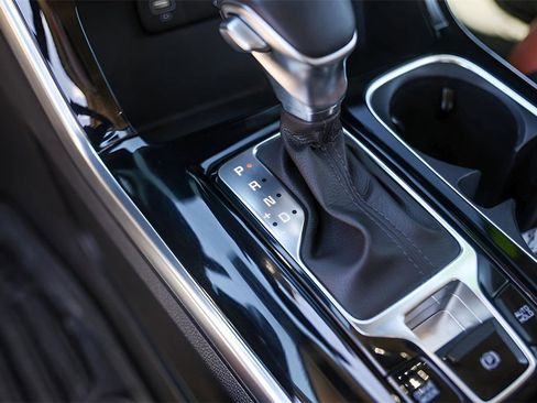 Used 2023 Kia Carnival SX Prestige image 22