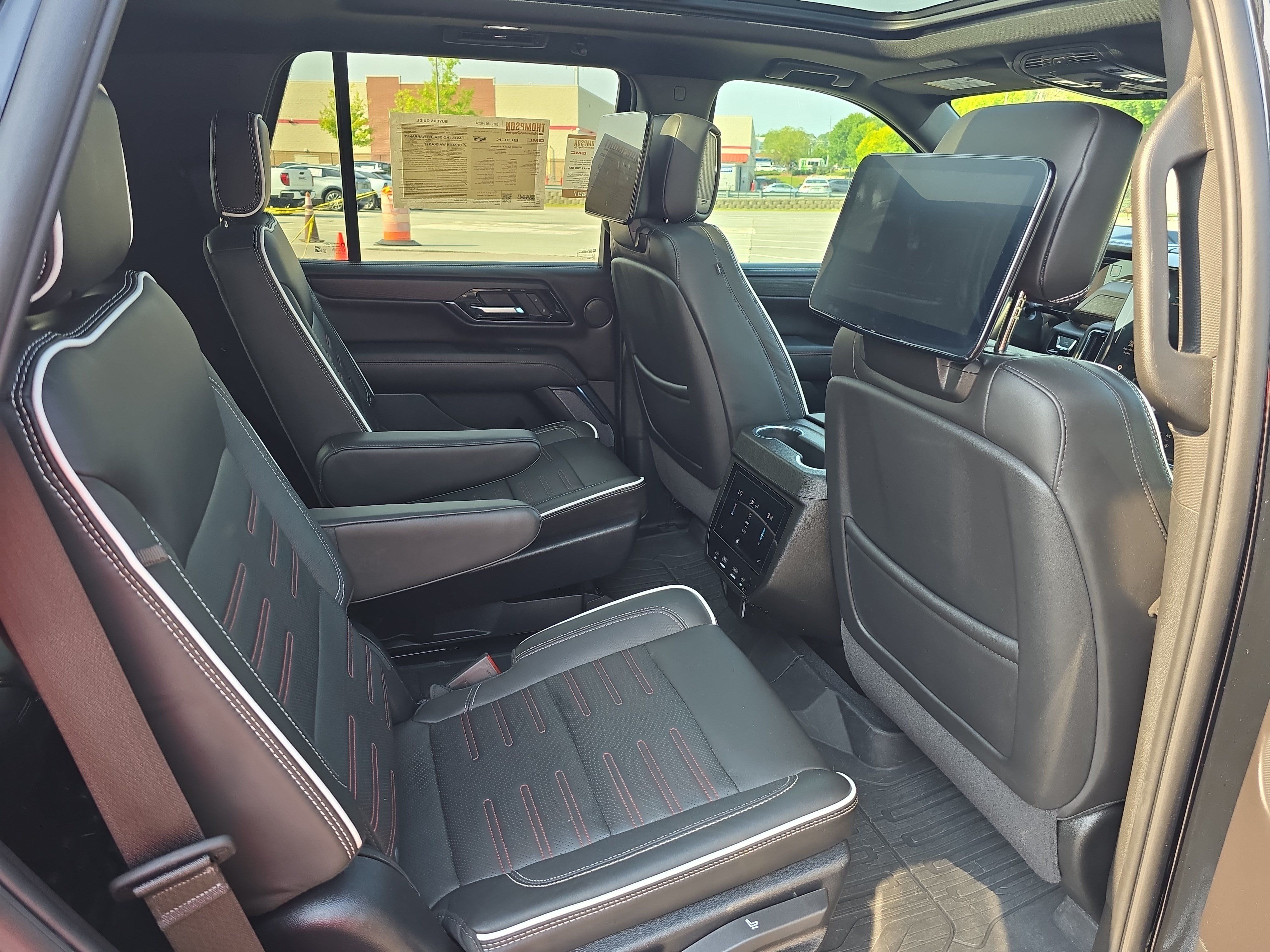 Used 2025 GMC Yukon AT4 Ultimate w/ LPO, Floor Liner Package AWD/4WD image 11