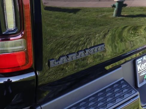 Used 2023 RAM 1500 Laramie AWD/4WD image 36
