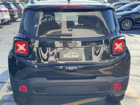 Used 2019 Jeep Renegade Sport image 14