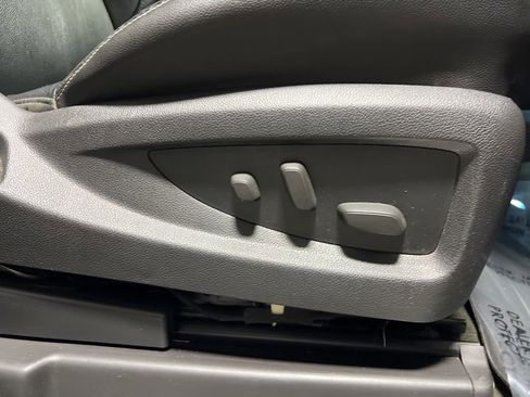 Used 2015 Chevrolet Tahoe LT image 13