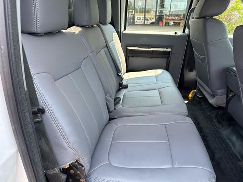 Used 2015 Ford F550 4x4 Crew Cab Super Duty image 16
