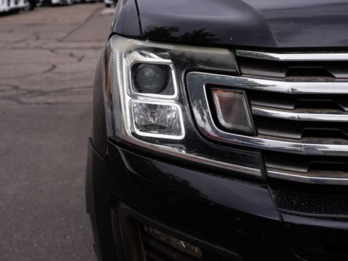Used 2019 Ford Expedition Max XLT AWD/4WD image 2