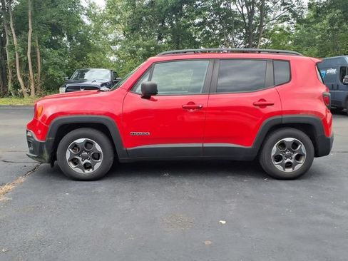 Certified 2017 Jeep Renegade Sport w/ Power & Air Group FWD image 9