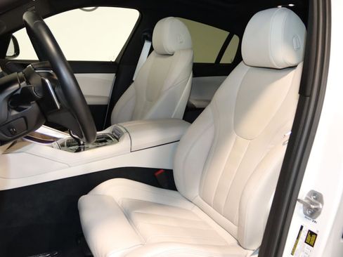 Used 2022 BMW X6 xDrive40i AWD/4WD image 40
