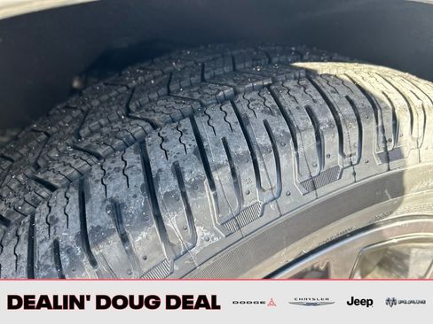 Used 2024 Jeep Grand Wagoneer Series III w/ Rear Seat Video Group 1 image 29