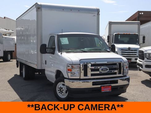Used 2024 Ford E-350 and Econoline 350 Super Duty w/ Power Windows & Locks Group RWD image 2
