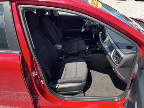 Used 2023 Kia Rio S FWD image 15