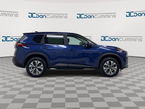 Used 2023 Nissan Rogue SV AWD/4WD image 9