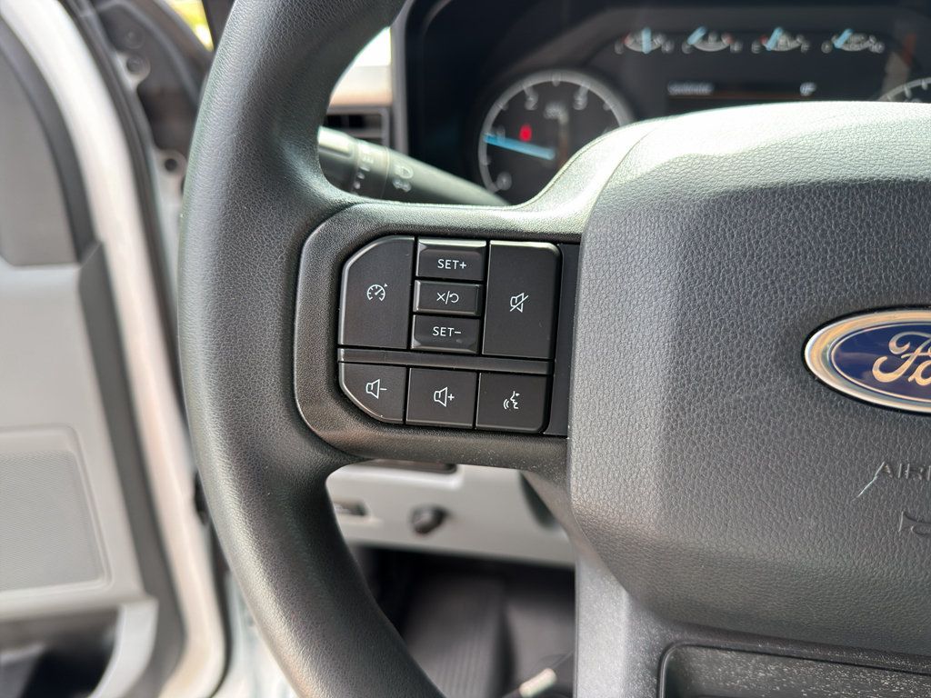 Used 2023 Ford F250 XL w/ FX4 Off-Road Package AWD/4WD image 13