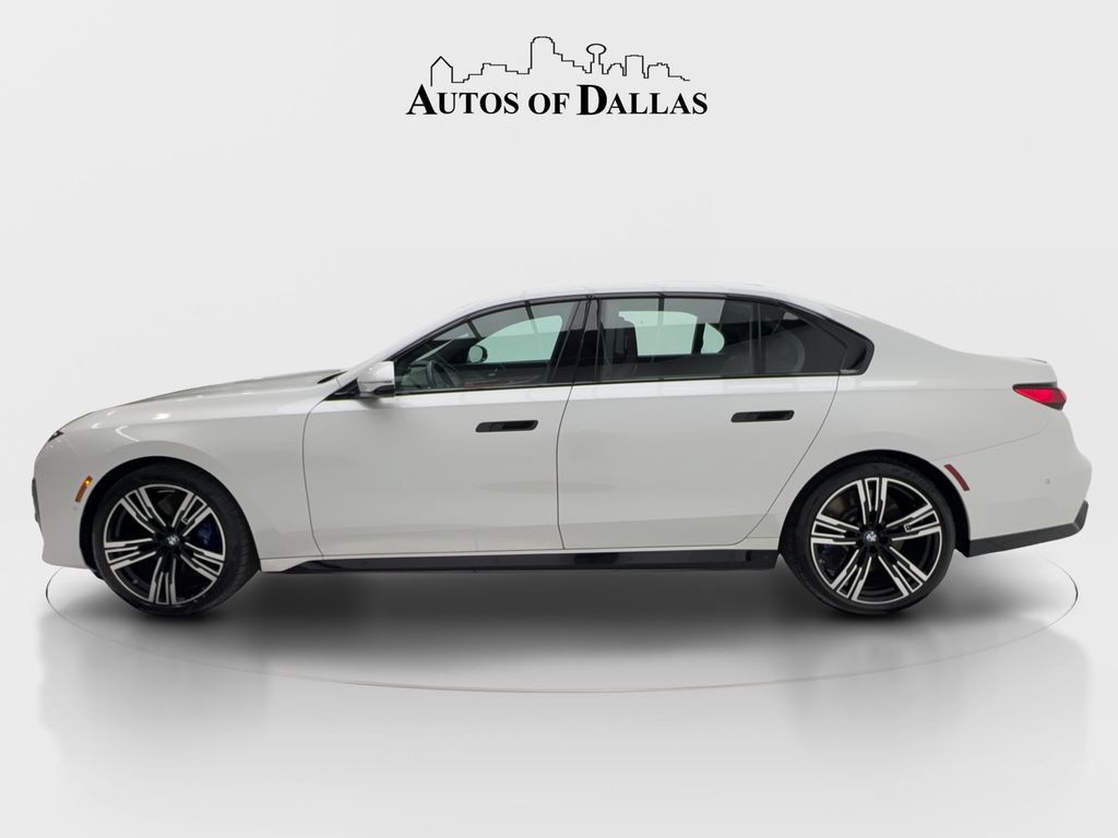 Used 2023 BMW 760i xDrive AWD/4WD image 5