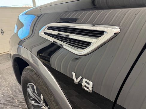 Used 2019 Nissan Armada SL w/ Premium Package image 9