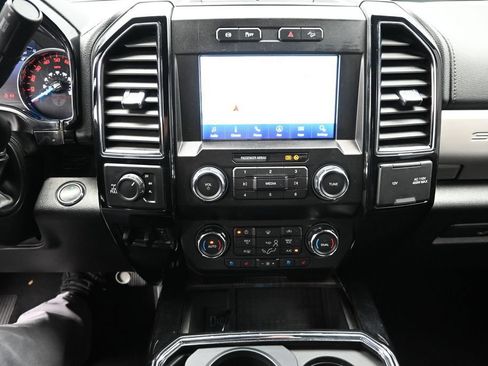 Used 2021 Ford F250 Lariat AWD/4WD image 12