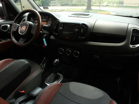Used 2015 FIAT 500L Trekking FWD image 25