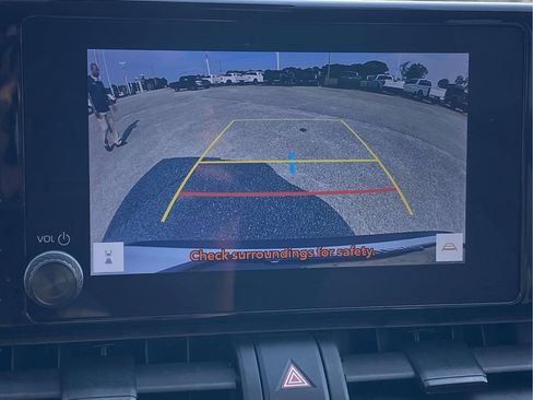 Used 2023 Toyota RAV4 XLE w/ Convenience Package FWD image 27
