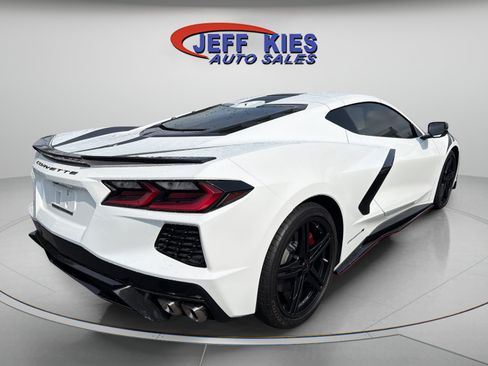 Used 2025 Chevrolet Corvette Stingray Coupe RWD image 5