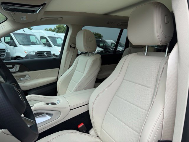 New 2027 Mercedes-Benz GLS 450 4MATIC image 14