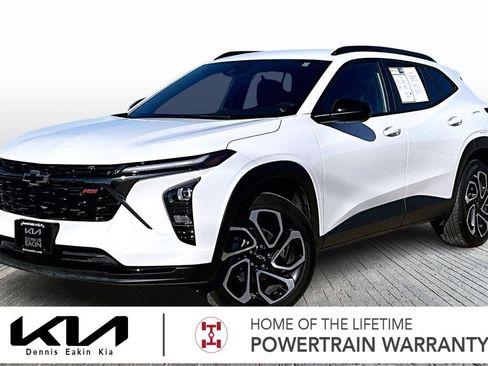 Used 2025 Chevrolet Trax RS w/ Driver Confidence Package image 1