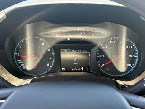 Used 2018 Chevrolet Equinox LS FWD image 16