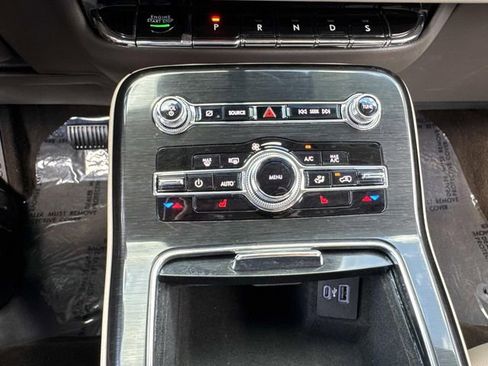 Certified 2023 Lincoln Nautilus AWD w/ Premium Package image 22