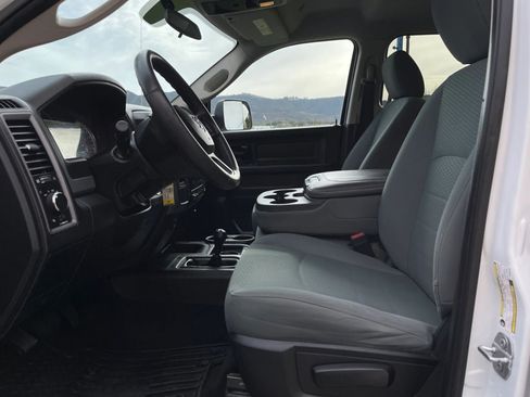 Used 2018 RAM 2500 Tradesman w/ Chrome Appearance Group AWD/4WD image 15