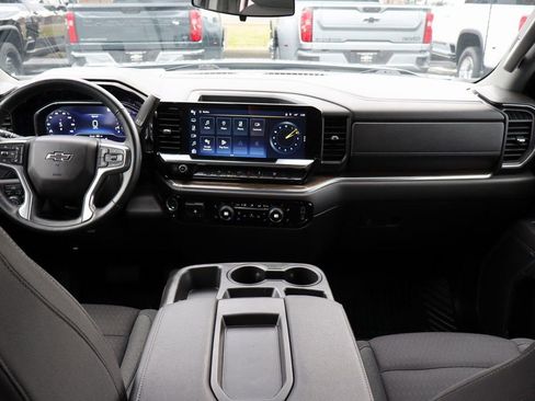 Used 2023 Chevrolet Silverado 1500 RST AWD/4WD image 13