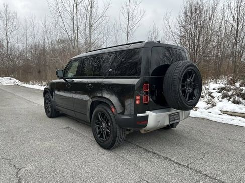 Used 2024 Land Rover Defender 110 S image 7