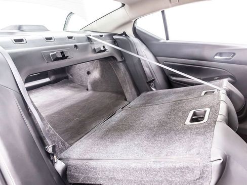 Used 2023 Nissan Altima 2.5 SL FWD image 37