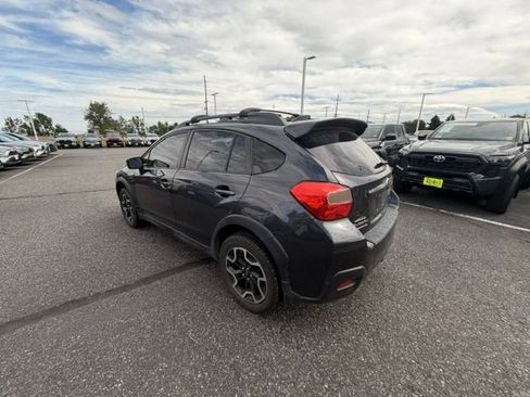 Used 2016 Subaru Crosstrek 2.0i Limited w/ Popular Package #1 AWD/4WD image 3