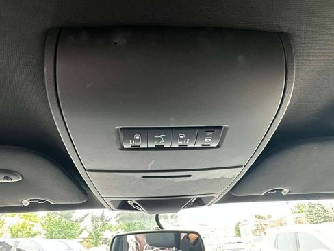 Used 2018 Dodge Grand Caravan GT FWD image 22