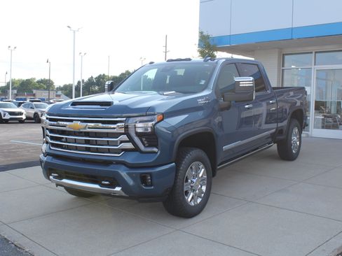 New 2026 Chevrolet Silverado 2500 High Country AWD/4WD image 7