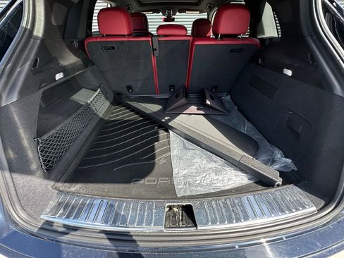 Certified 2023 Porsche Cayenne AWD/4WD image 37