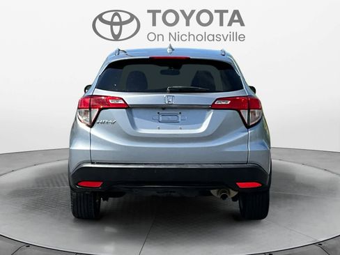 Used 2019 Honda HR-V EX image 5