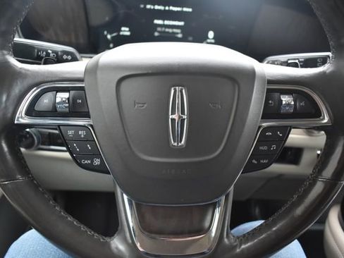 Used 2018 Lincoln Navigator L Reserve w/ Technology Package image 25