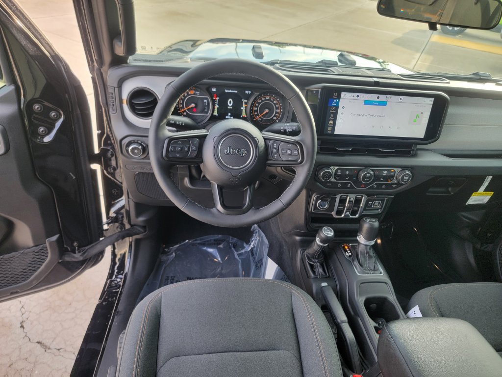 Used 2026 Jeep Wrangler Unlimited Sport AWD/4WD image 17