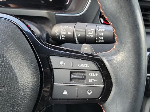 Certified 2025 Honda Pilot Sport image 26