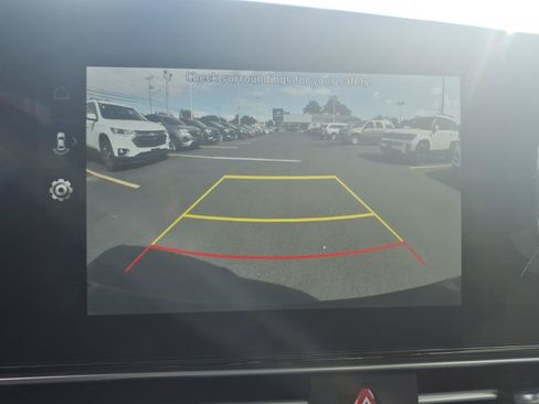 Certified 2023 Hyundai Elantra Limited FWD image 26