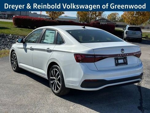 New 2026 Volkswagen Jetta SE image 5