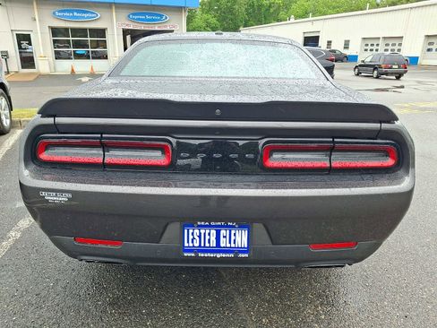 Used 2022 Dodge Challenger R/T w/ Blacktop Package RWD image 5