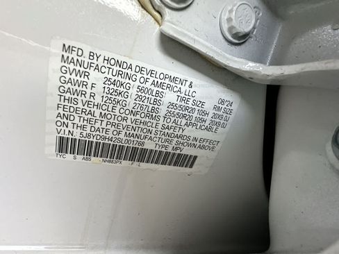 Used 2025 Acura MDX w/ Technology Package FWD image 29
