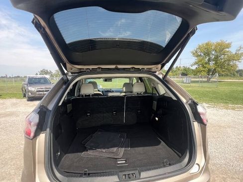 Used 2020 Ford Edge Titanium w/ Equipment Group 301A AWD/4WD image 9