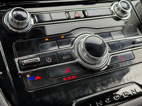 Certified 2021 Lincoln Corsair FWD image 20