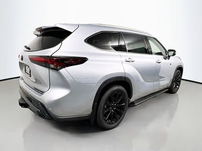 New 2025 Toyota Highlander Limited