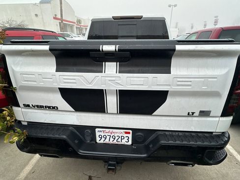 Used 2019 Chevrolet Silverado 1500 LT Trail Boss image 4